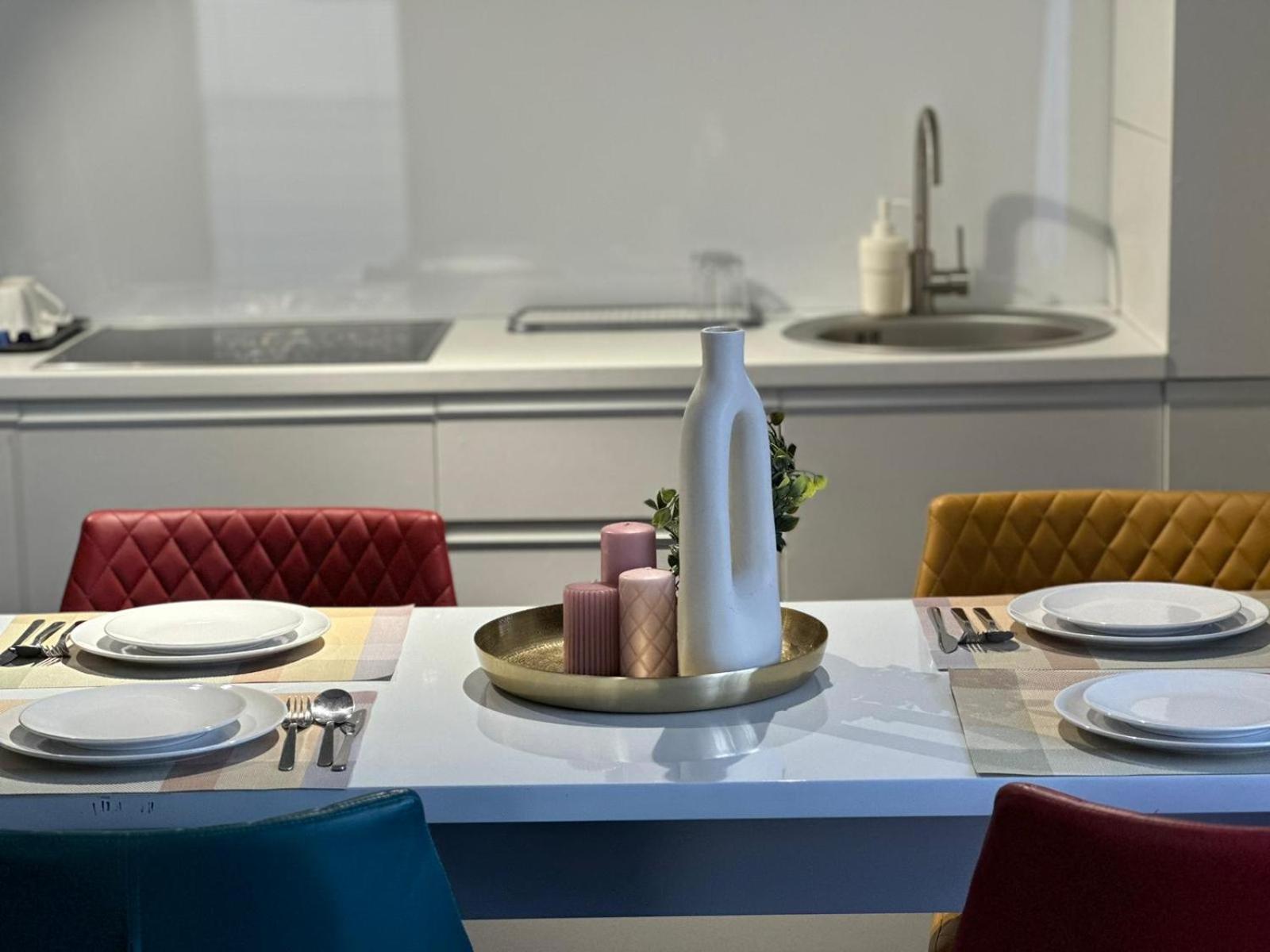 Luxury Glam Apartments & Studios Near Coresi Mall บราชอฟ ภายนอก รูปภาพ